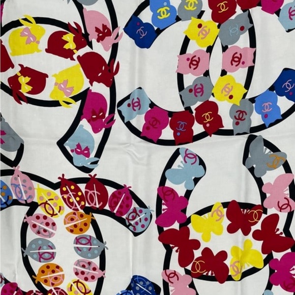 Vintage CHANEL INTERLOCKING CC LOGO SILK SCARF 34" - Picture 2 of 5